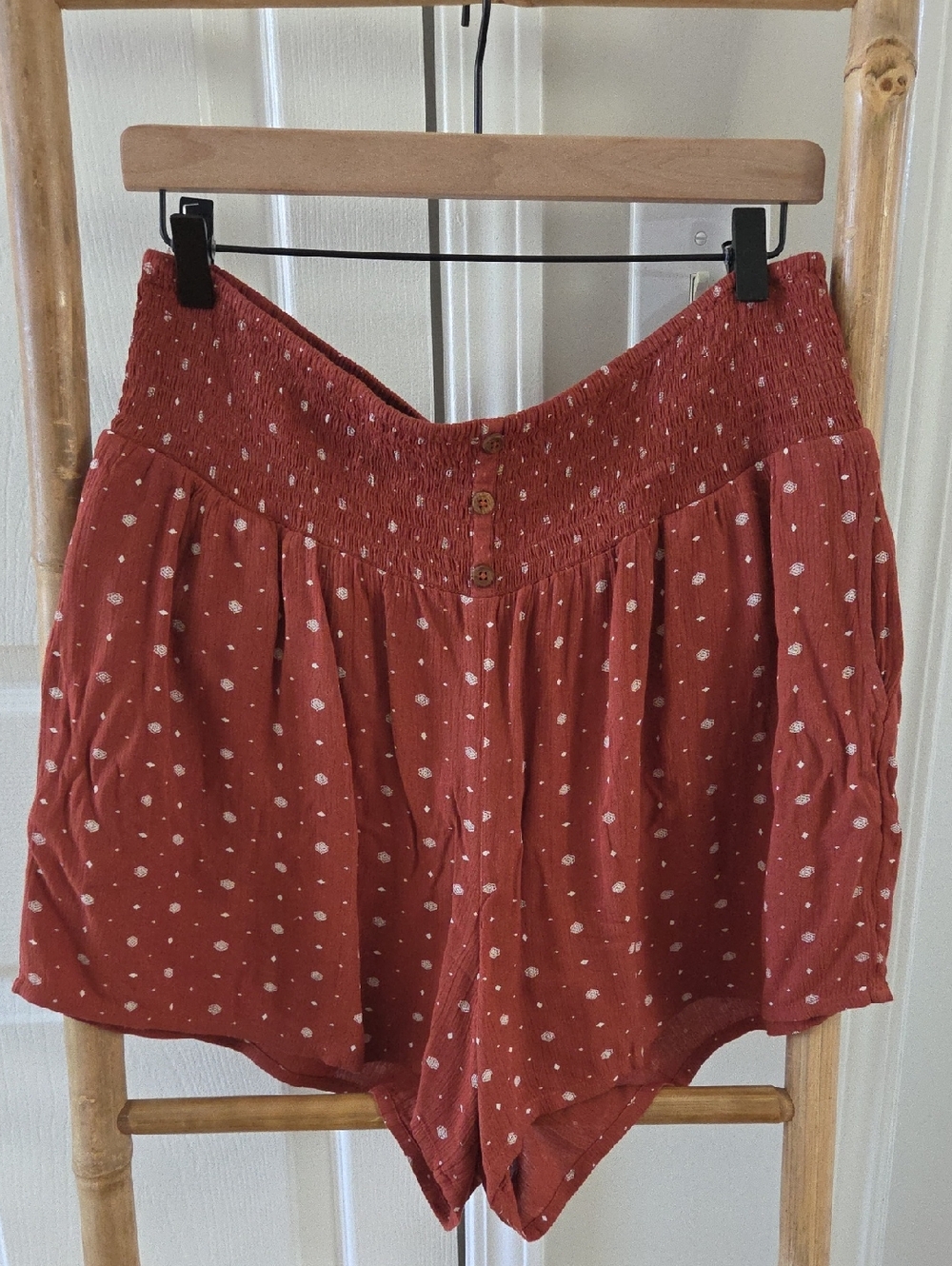 High-Waist Rust Polka Dot Women's Shorts